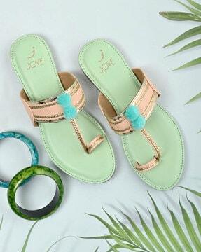 toe-ring sandals with pom-pom accent
