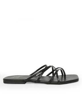 toe-ring strappy flat sandals