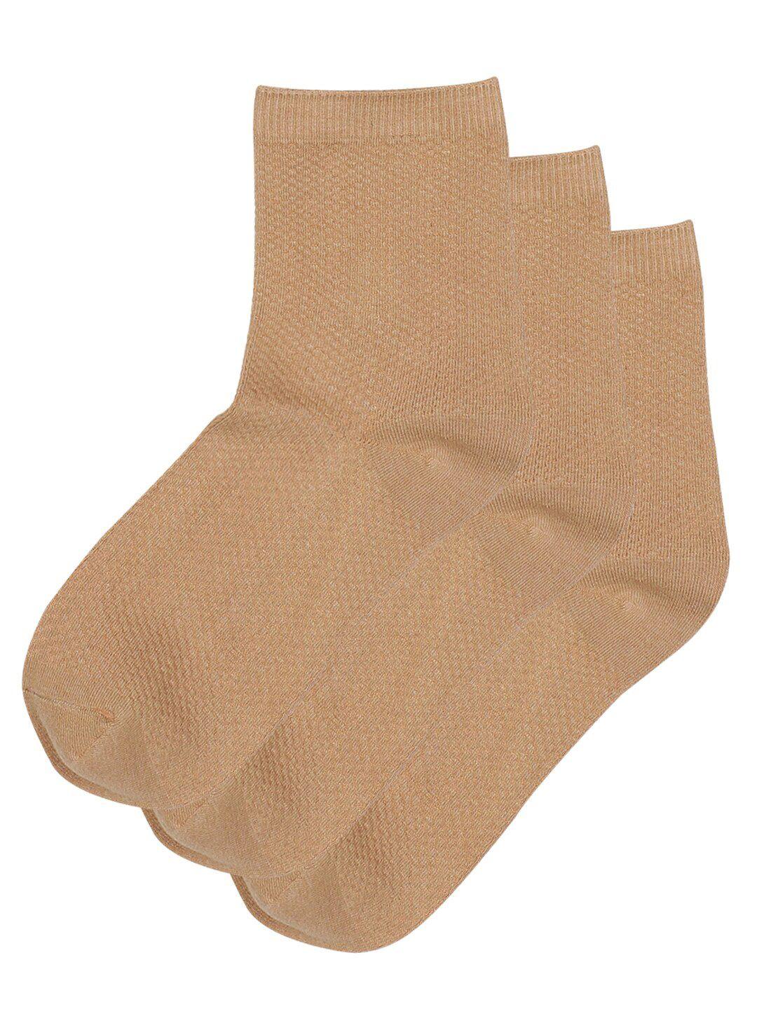 toffcraft men pack of 3 beige solid ankle length cotton socks