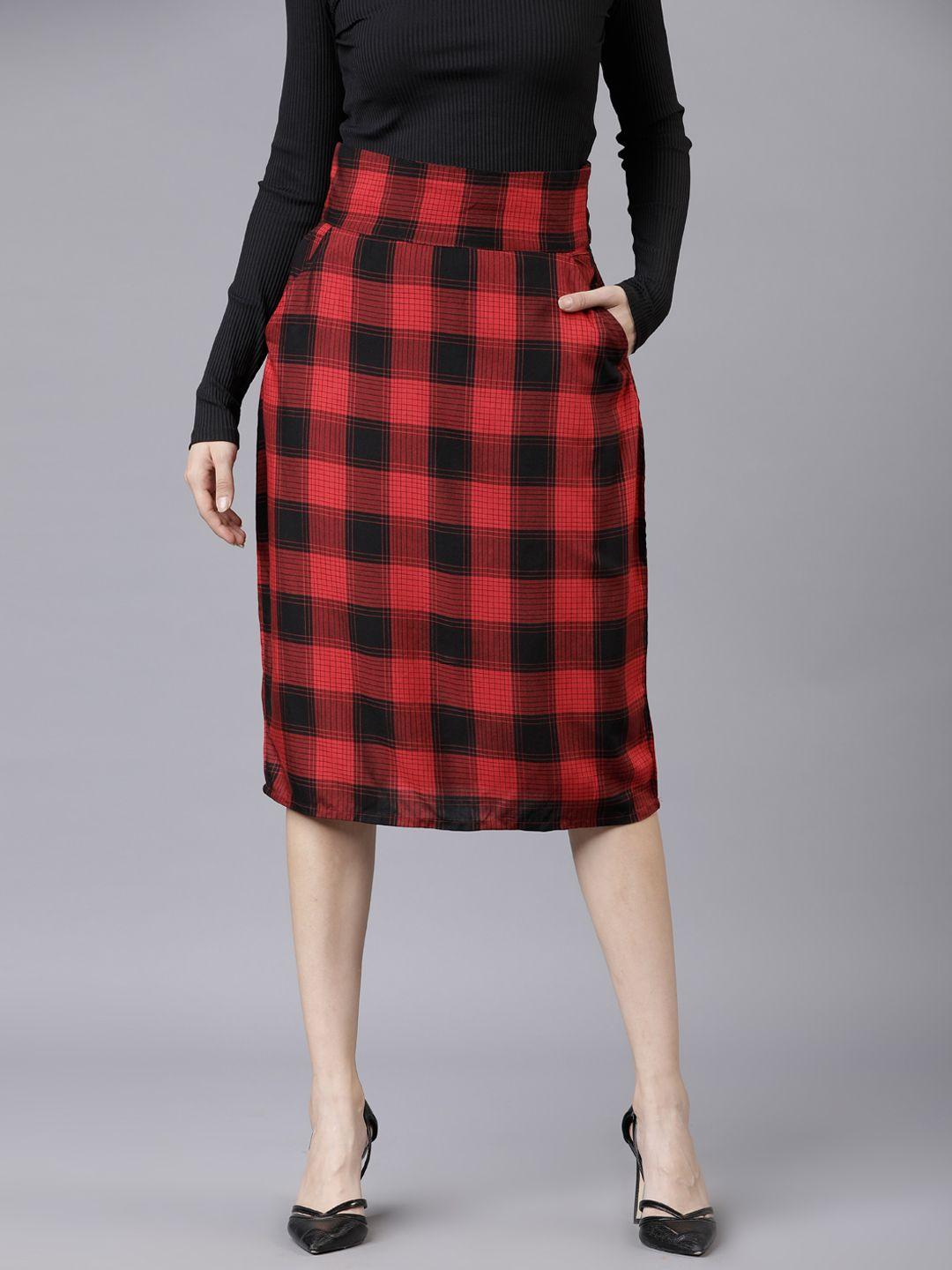 tokyo talkies women red & black checked straight skirt