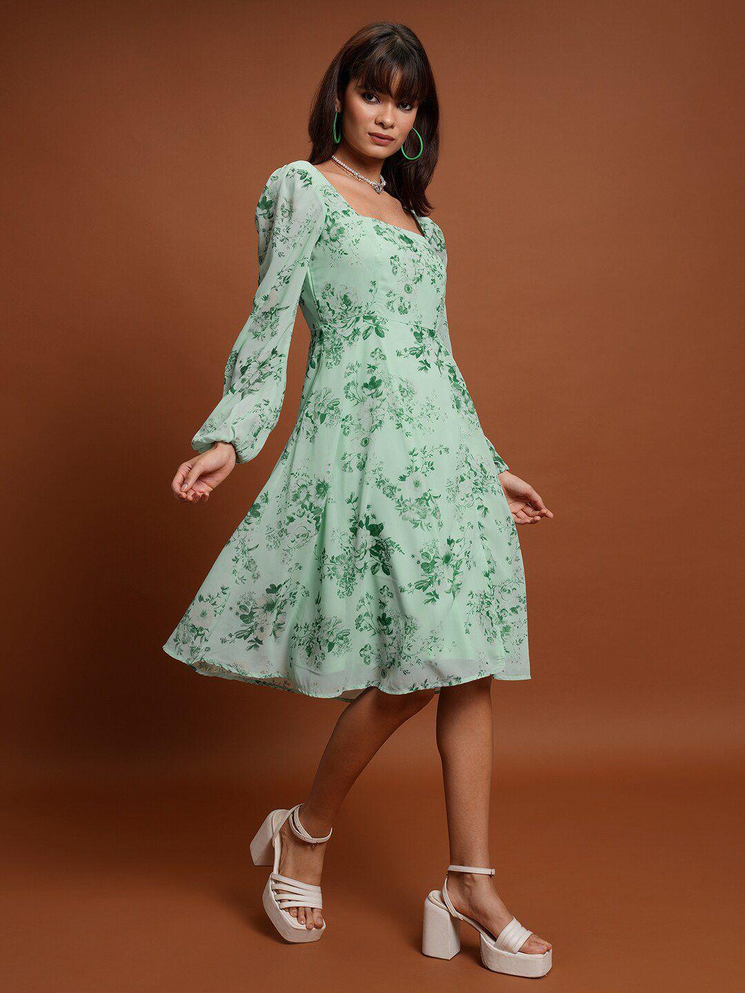 tokyo talkies green floral printed square neck puff sleeves split hem a-line dress