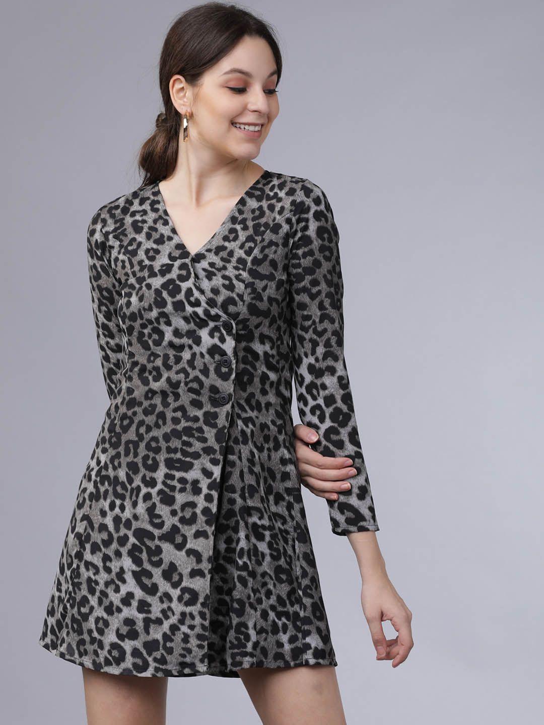 tokyo talkies women black & grey animal print wrap dress