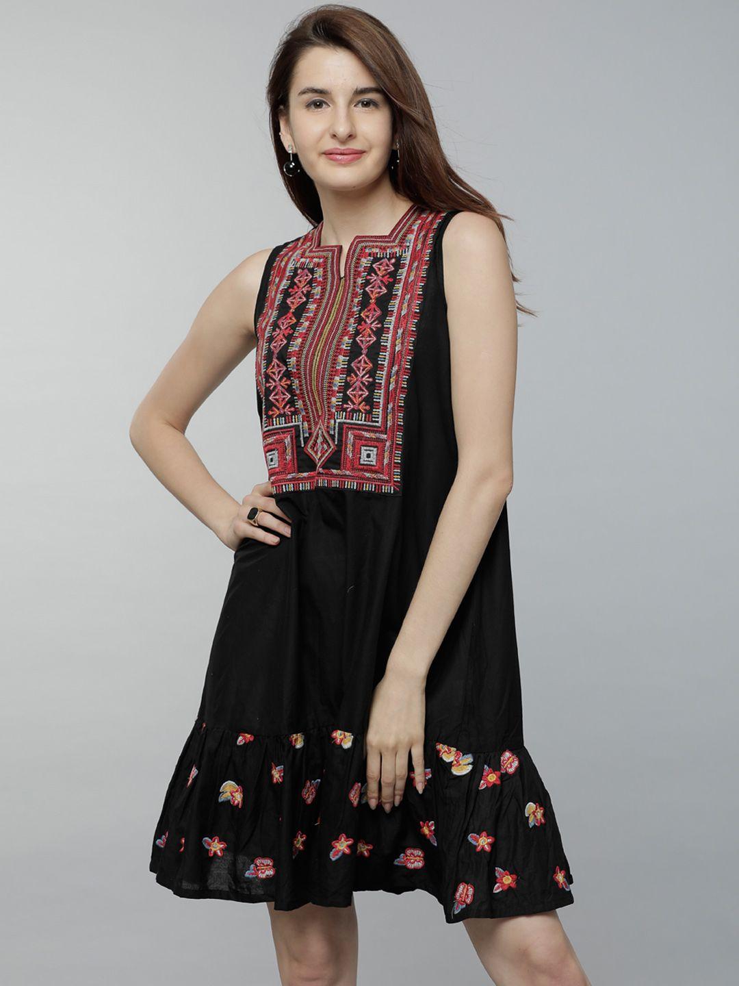 tokyo talkies women black & maroon embroidered a-line dress