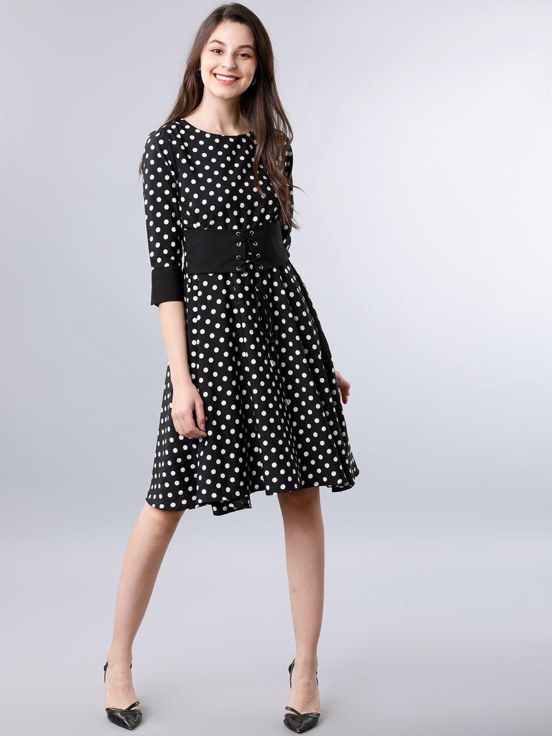 tokyo talkies women black & white printed fit and flare dress