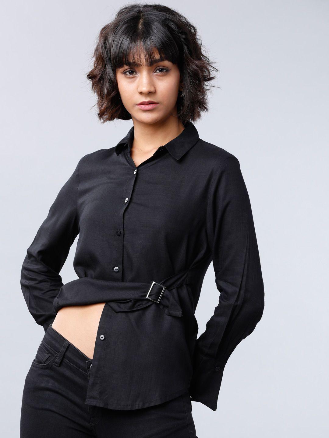 tokyo talkies women black regular fit solid casual shirt