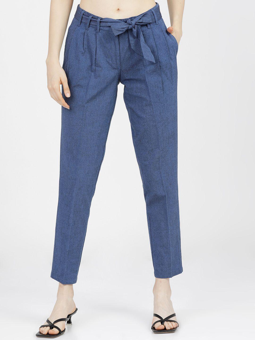 tokyo talkies women blue tapered fit low-rise pleated peg trousers