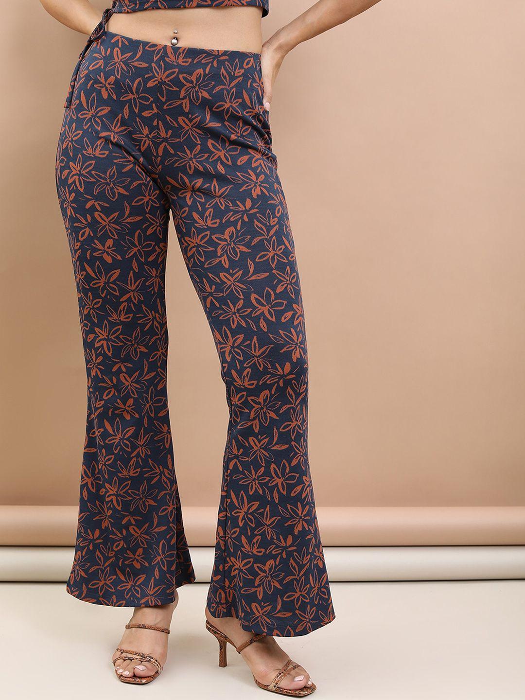 tokyo talkies women floral printed flared trousers