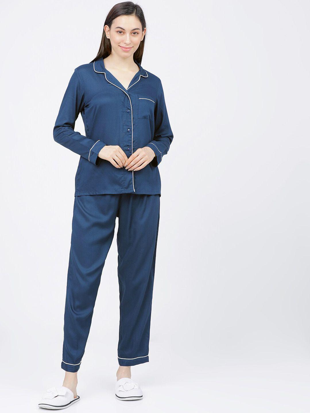 tokyo talkies women navy blue & white solid night suit