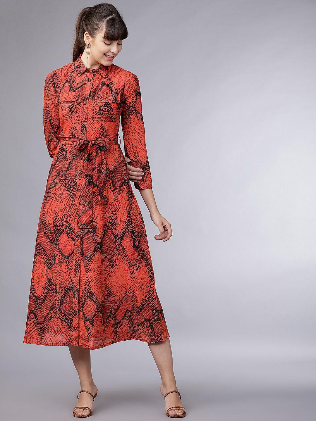 tokyo talkies women red & black snakeskin printed shirt dress