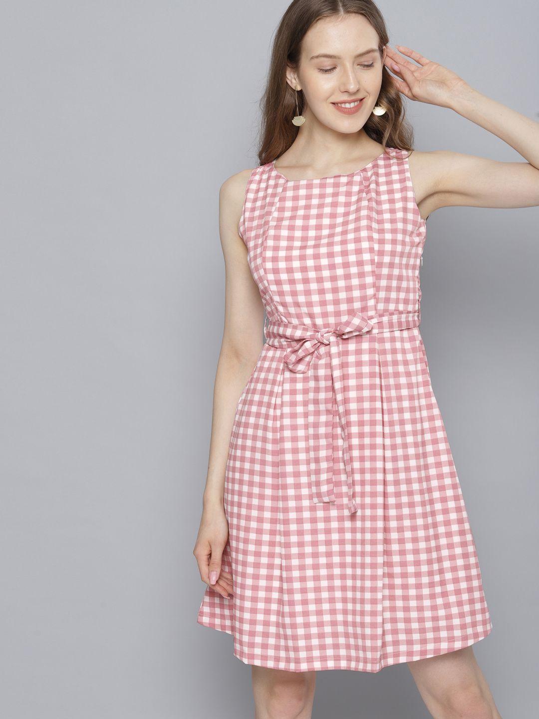 tokyo talkies women white & pink checked fit and flare dress