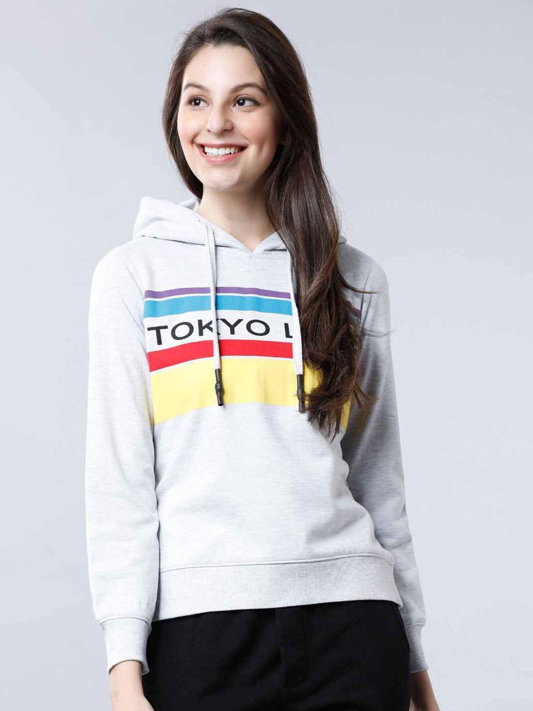 tokyo talkies women white & yellow printed hooded sweatshirt