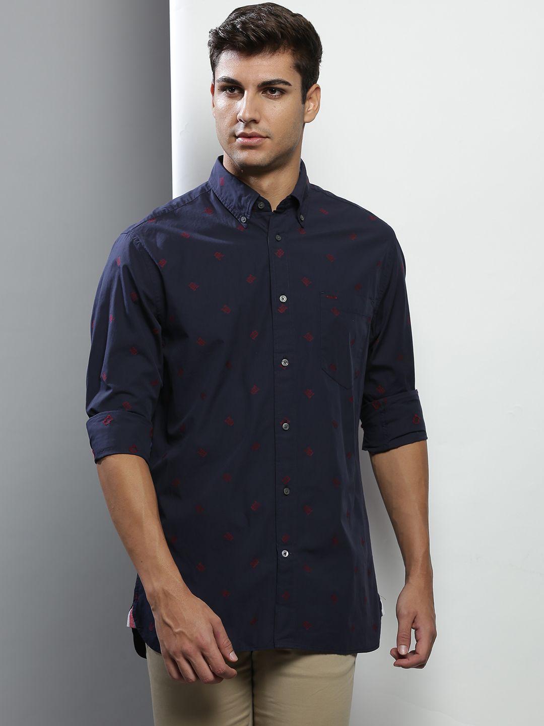 tommy hilfiger men navy blue & maroon printed cotton casual shirt