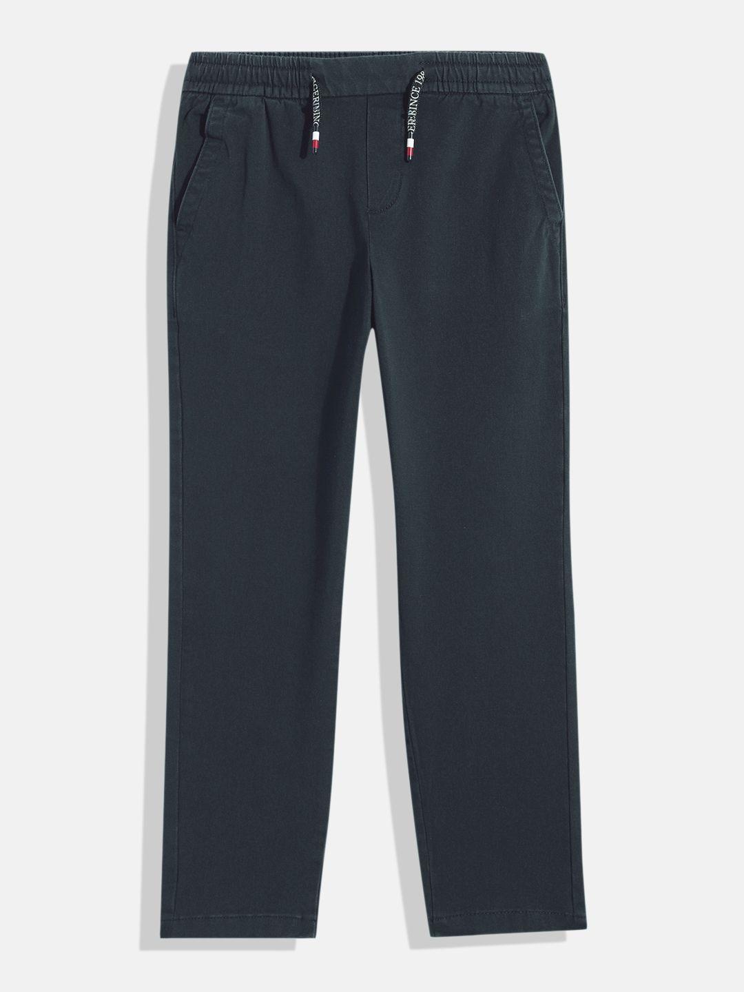 tommy hilfiger boys solid tapered fit mid-rise indigo plain woven flat-front trousers