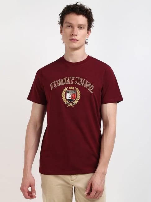 tommy hilfiger maroon slim fit embroidered t-shirt