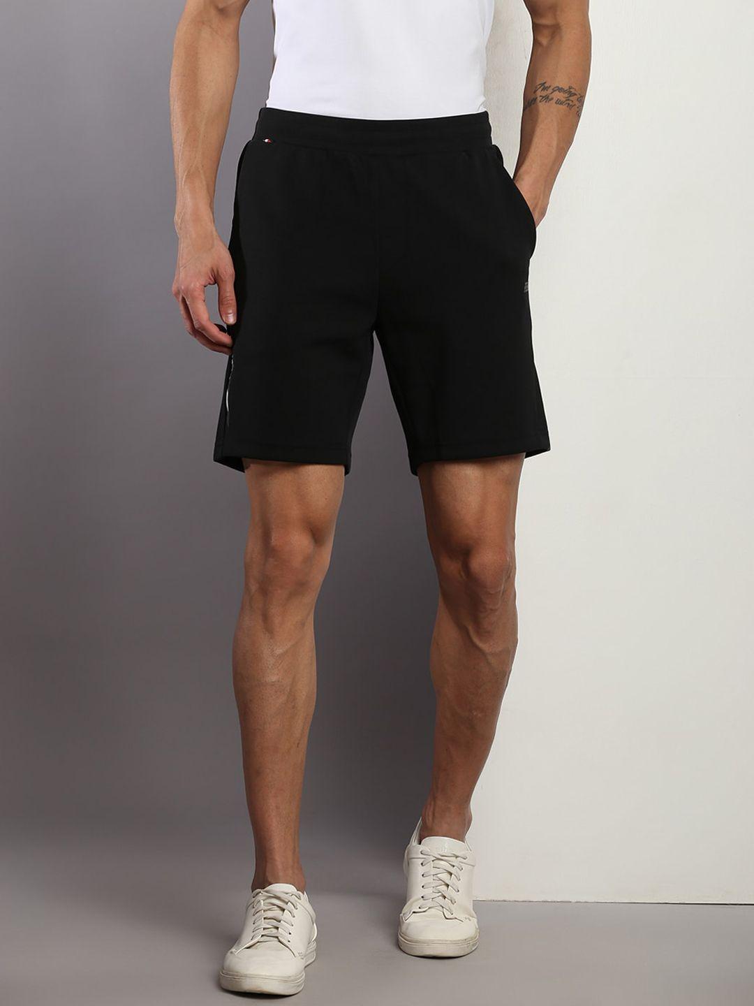 tommy hilfiger men mid-rise regular shorts