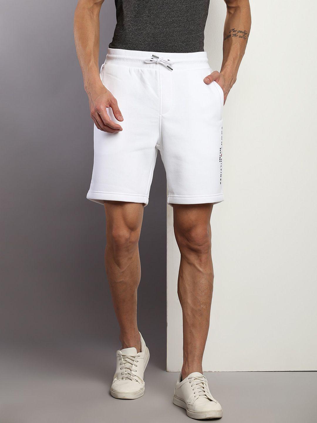 tommy hilfiger men mid-rise regular shorts