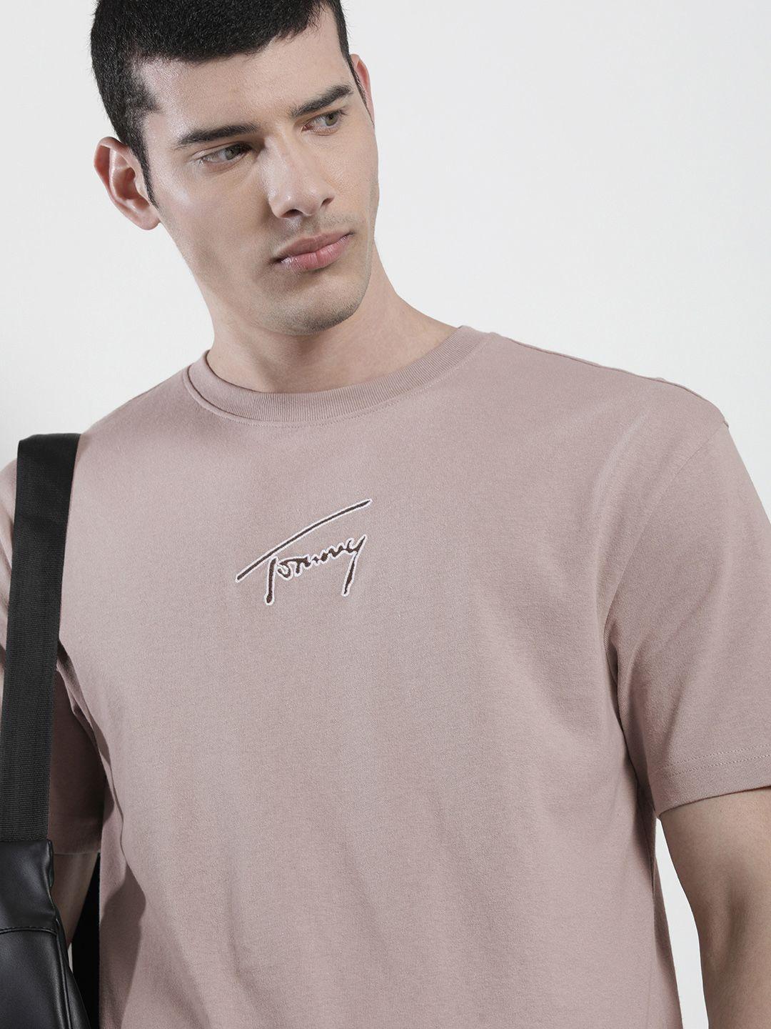 tommy hilfiger men pure cotton t-shirt with logo detailing