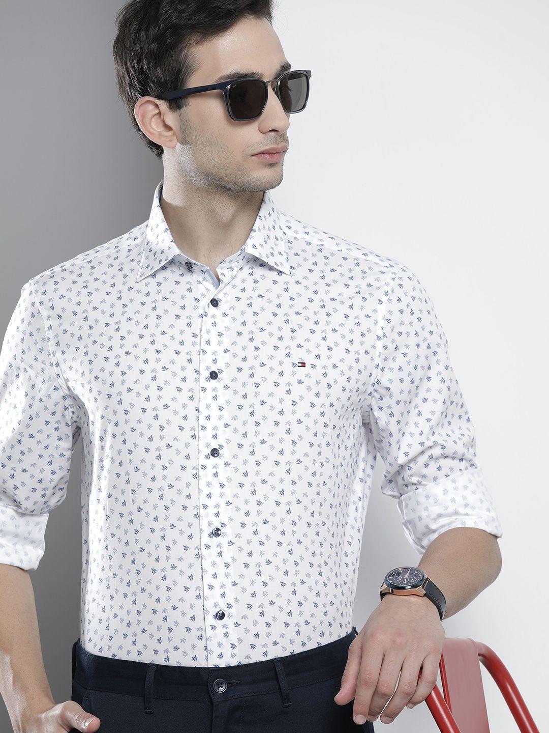 tommy hilfiger men white & blue  printed regular fit casual shirt