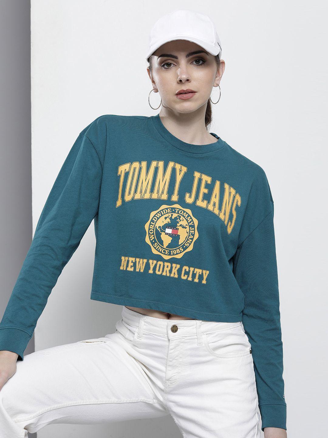 tommy hilfiger typography printed pure cotton crop t-shirt
