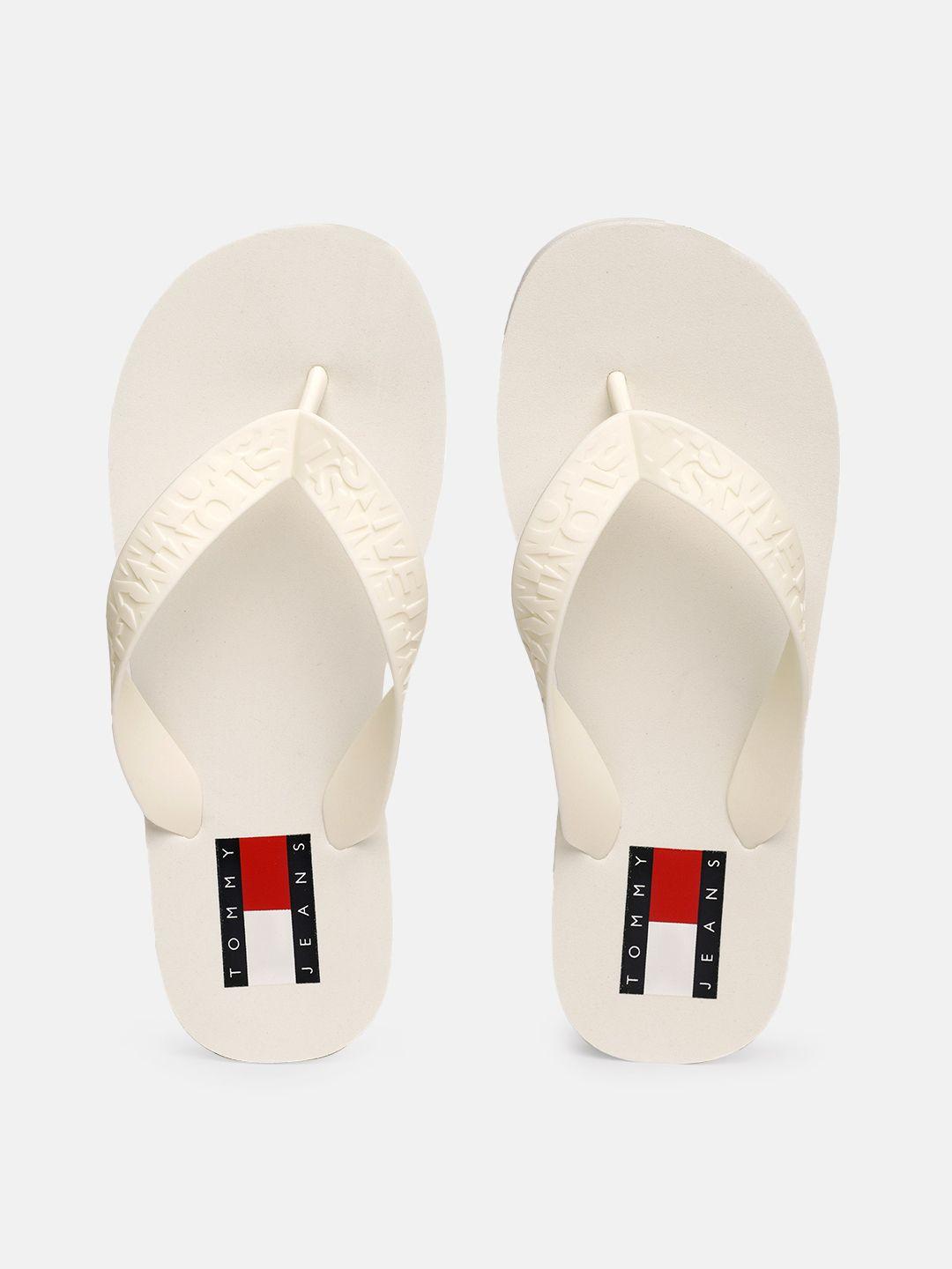 tommy hilfiger women brand logo textured rubber thong flip-flops