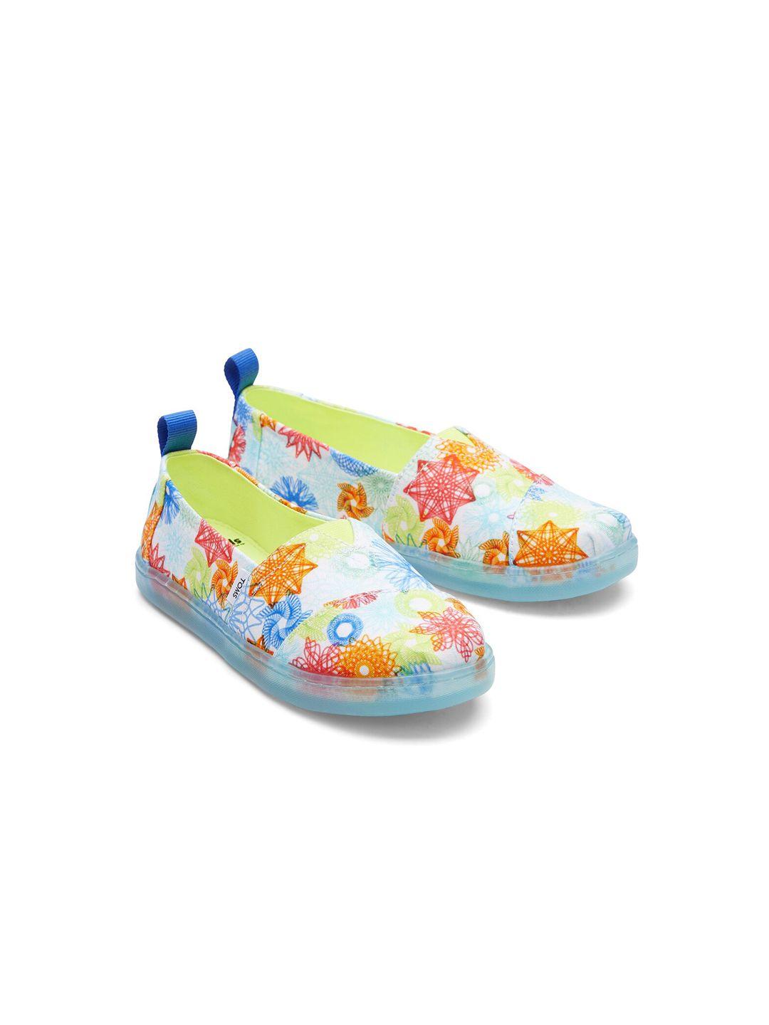 toms boys blue printed slip-on sneakers