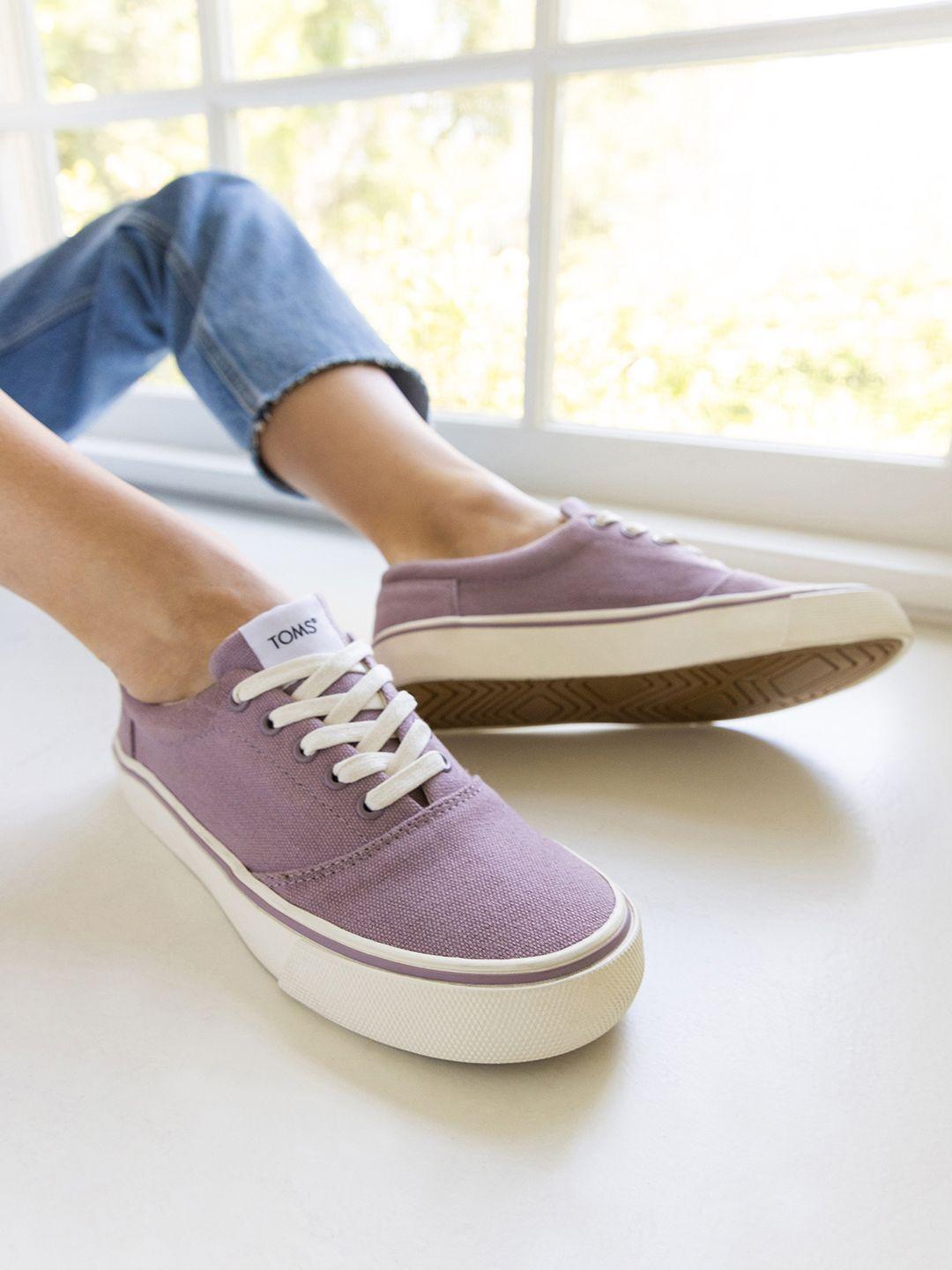 toms women purple canvas sneakers