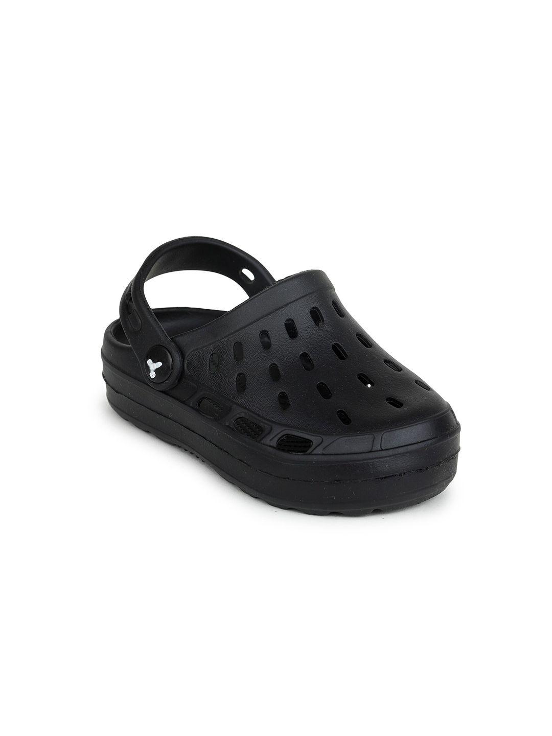 toothless boys black rubber clogs