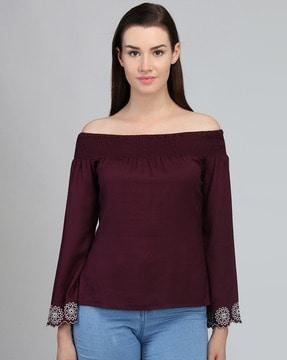 top with off-shoulder sleeves