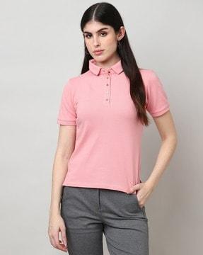 top with spread collar