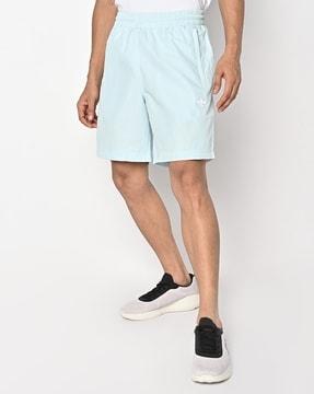 trace mid-rise shorts