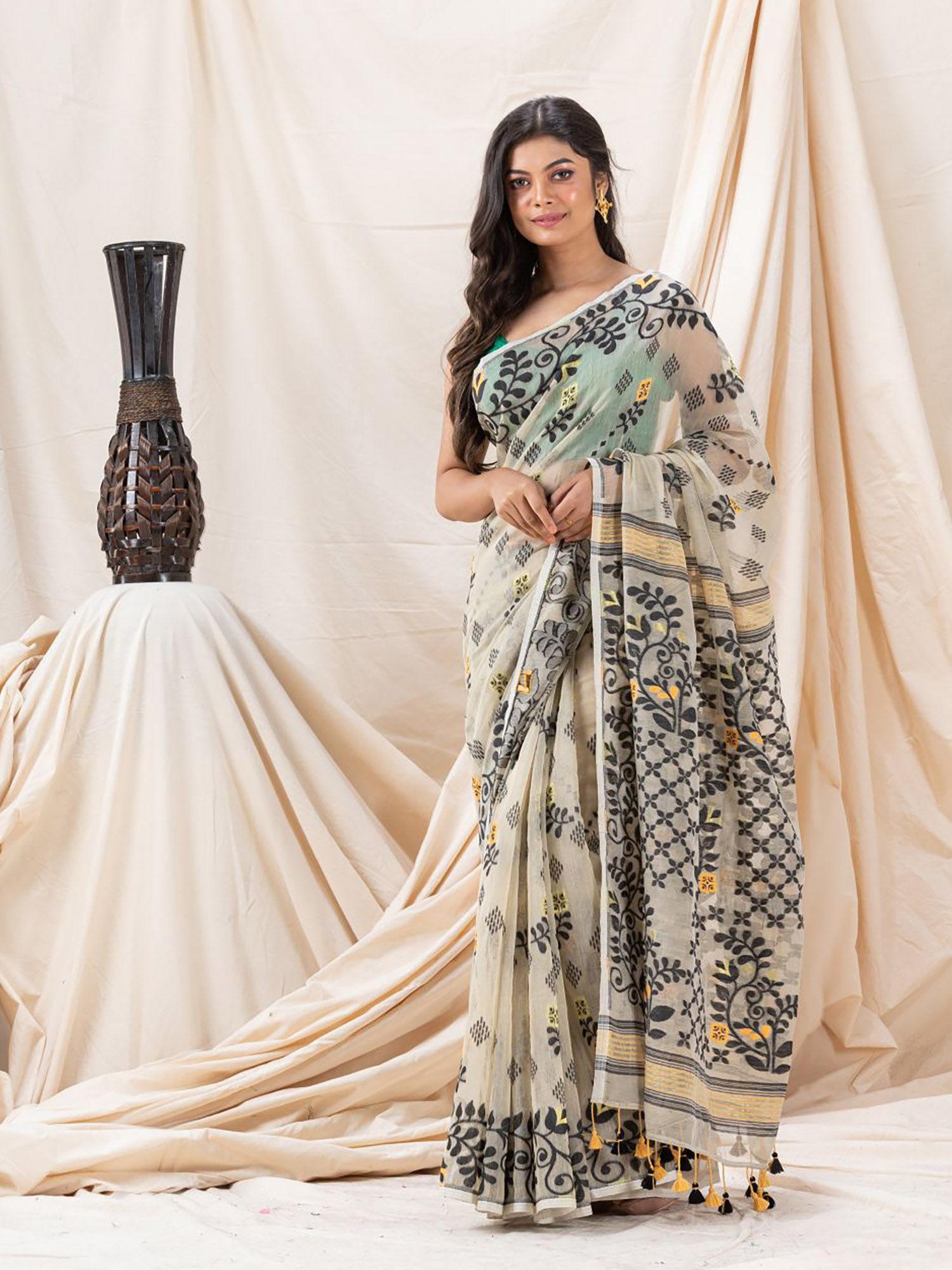 traditional beige soft dhakai jamdani saree with unstitched blouse