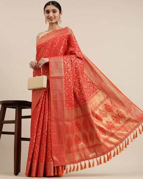 traditional saree with contrast border