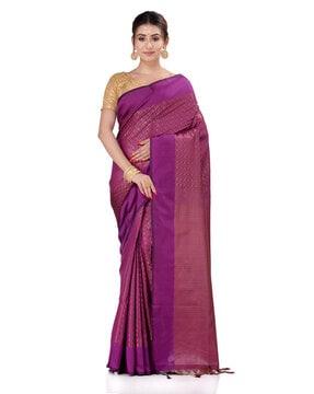 traditional saree with contrast border