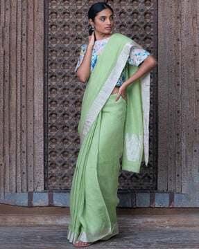 tradititonal saree with zari border