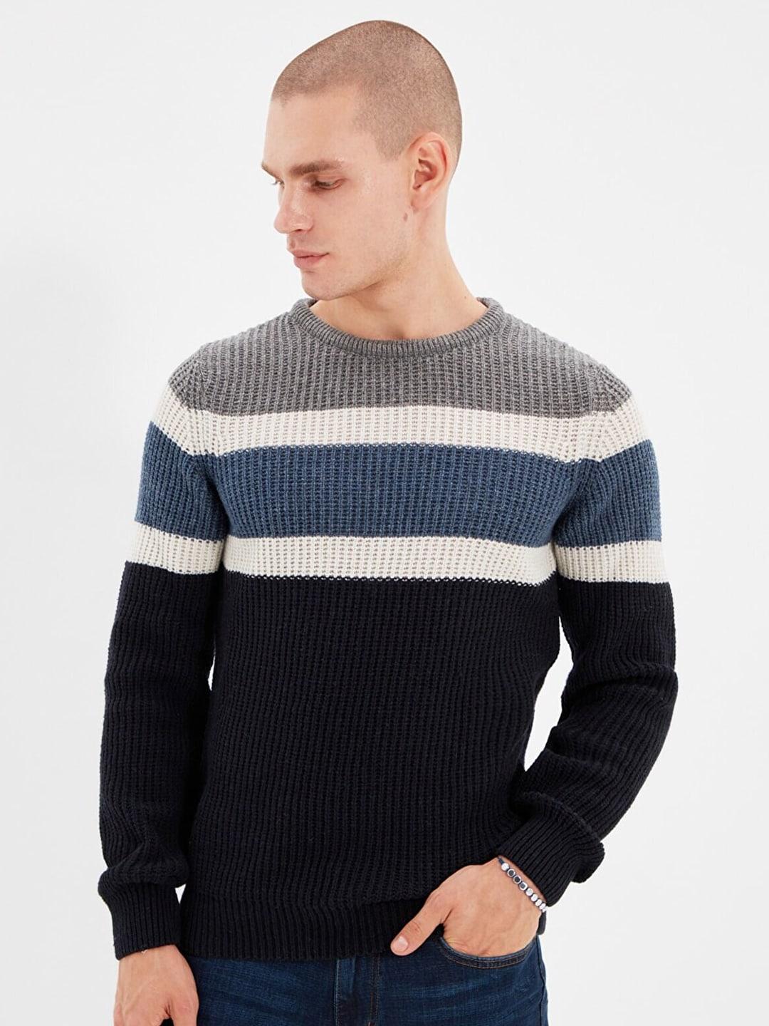 trendyol men navy blue & grey colourblocked round neck pullover sweater