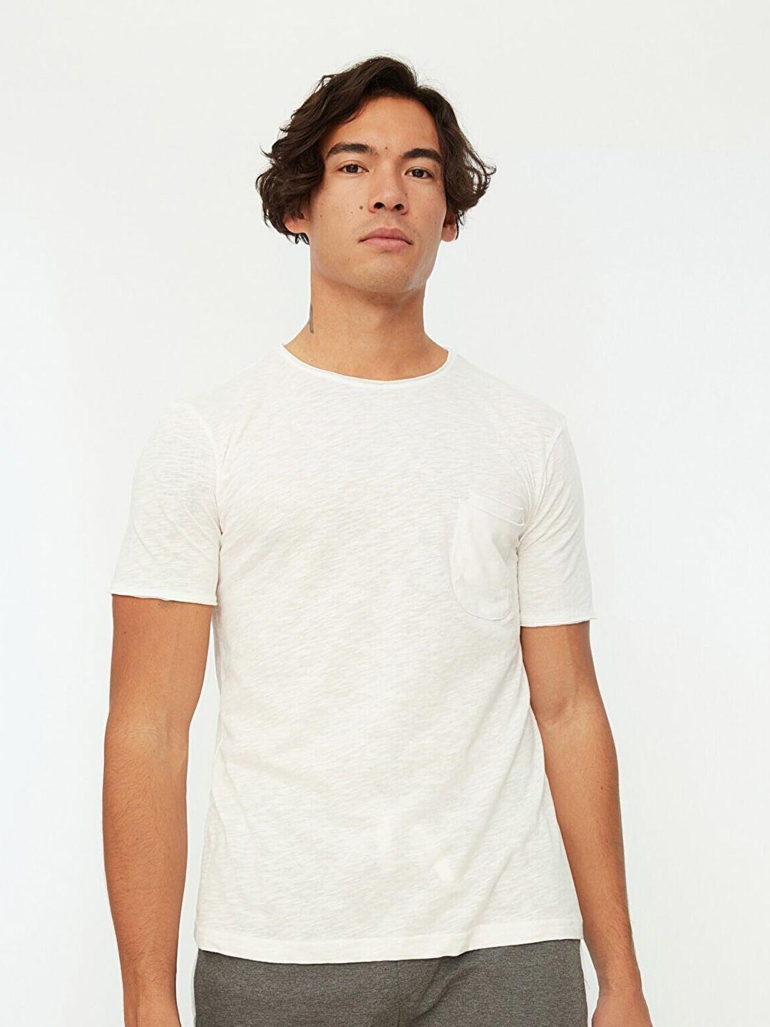 trendyol men white solid cotton t-shirt
