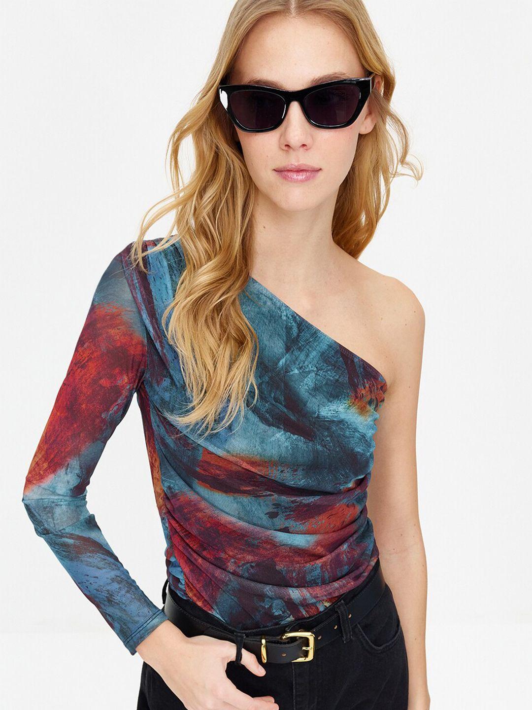 trendyol abstract printed one shoulder fitted top