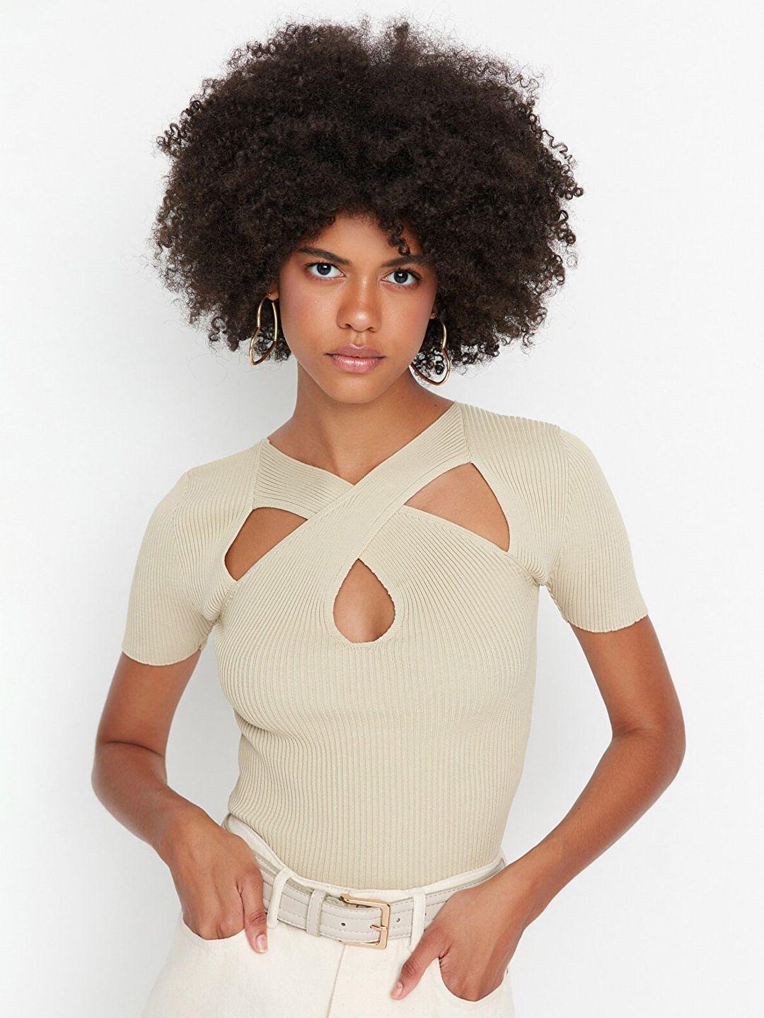 trendyol beige keyhole neck knitted cut out top