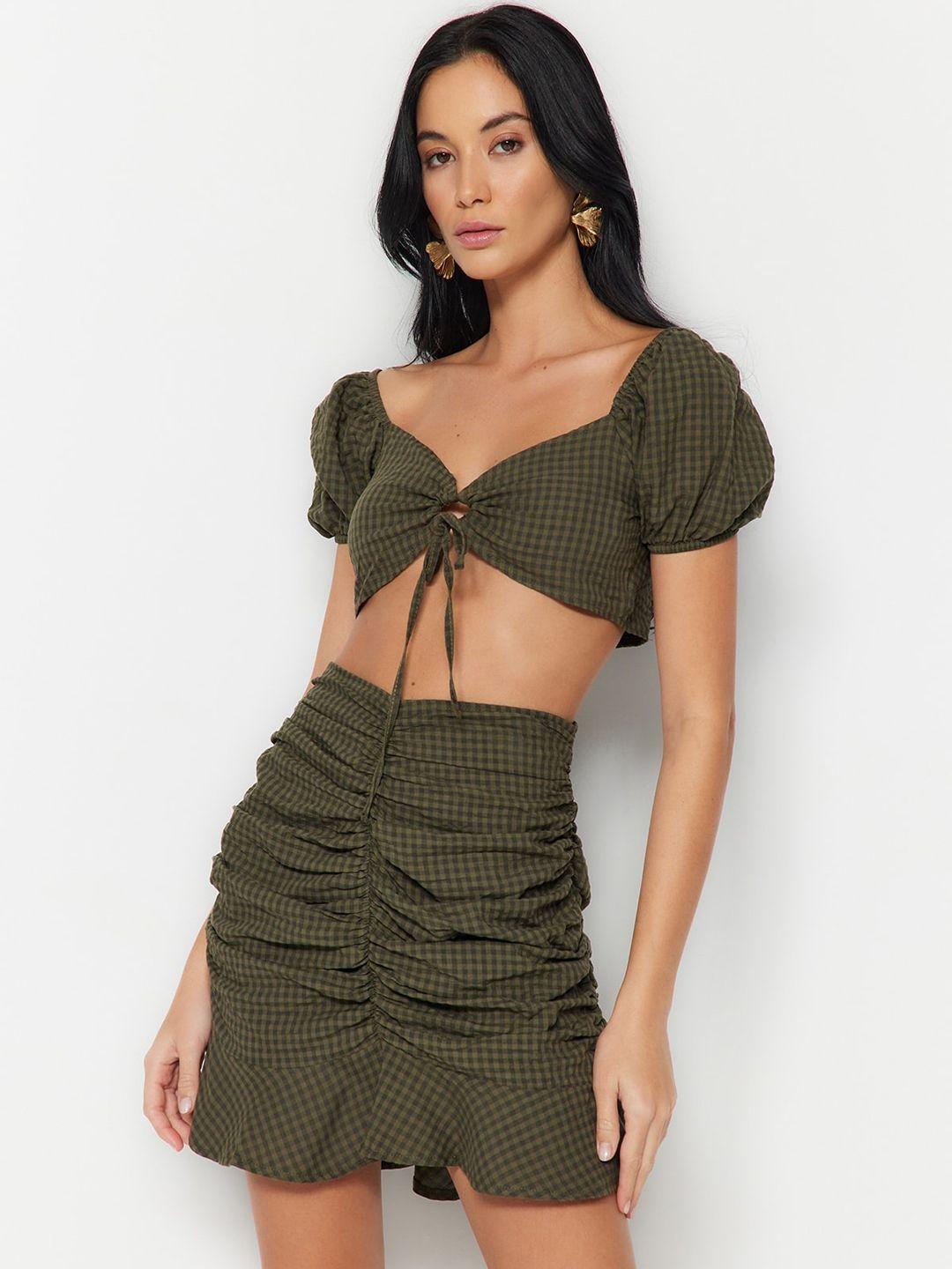 trendyol checked crop top with skirts co-ords