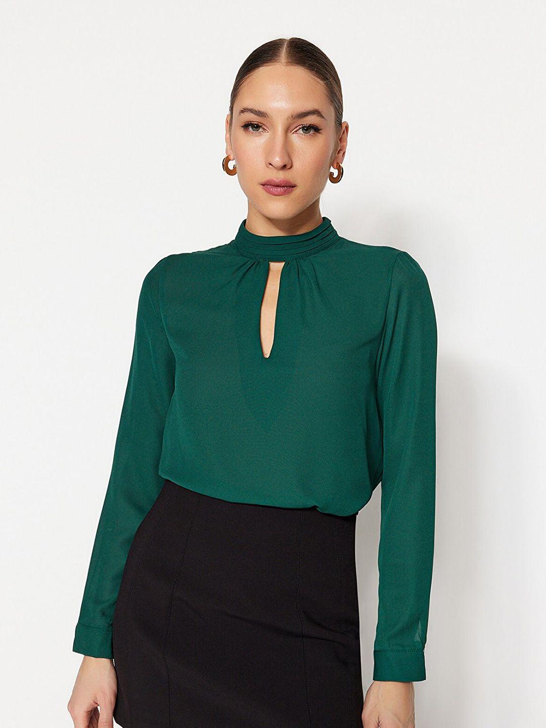 trendyol keyhole neck cuffed sleeves top