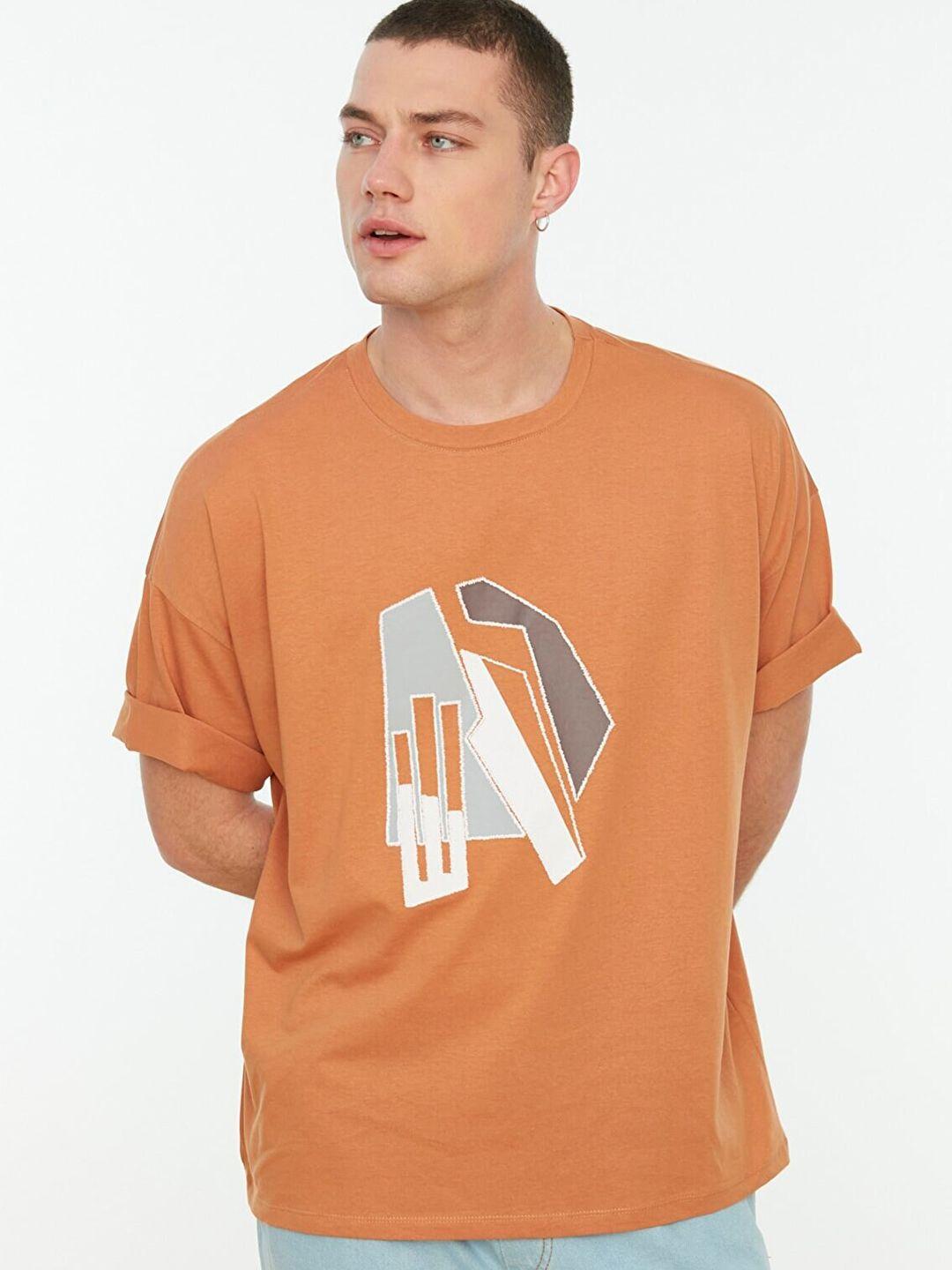 trendyol men camel brown typography printed drop-shoulder sleeves applique t-shirt