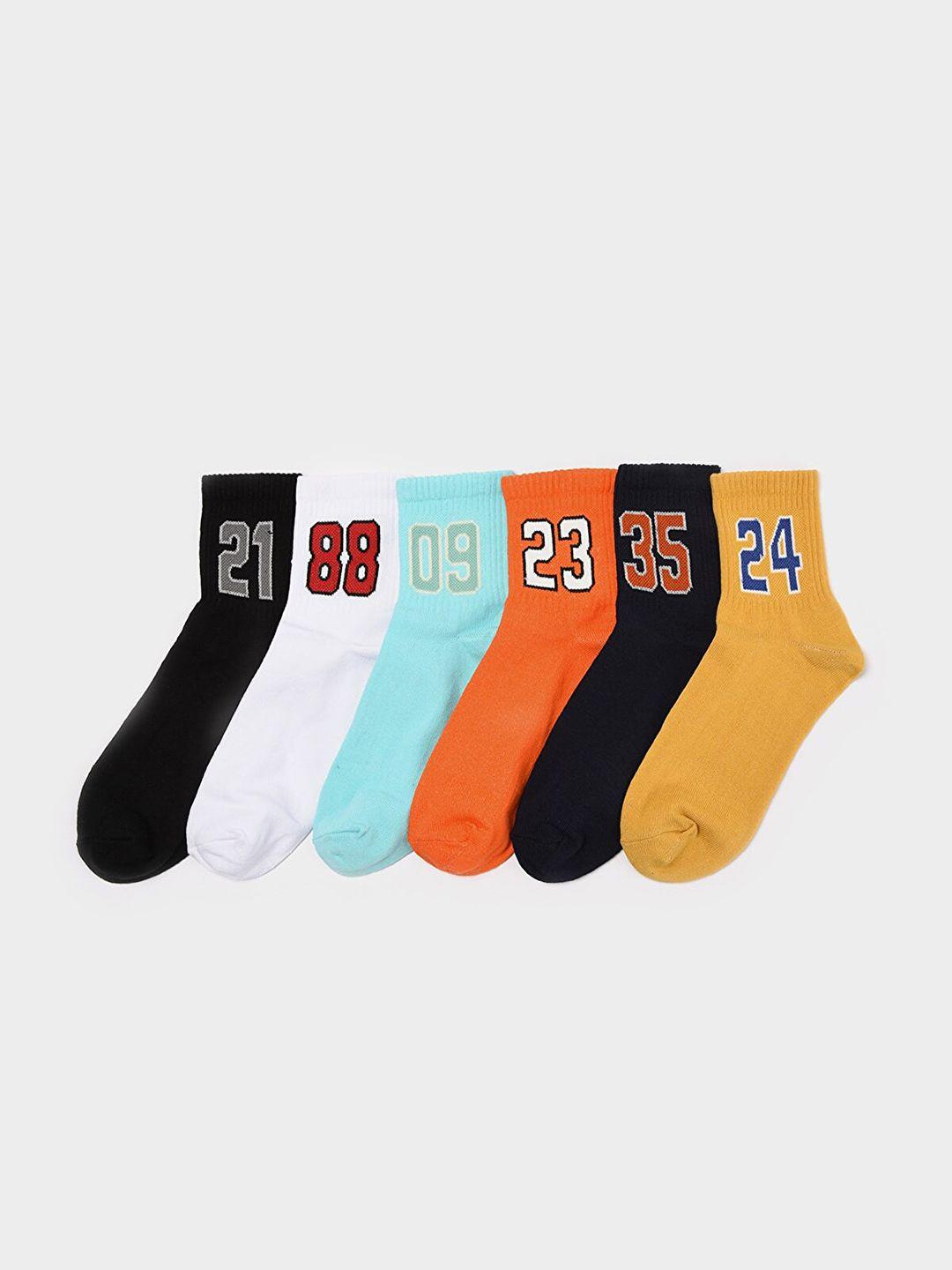 trendyol men pack of 6 black & blue typography printed socks