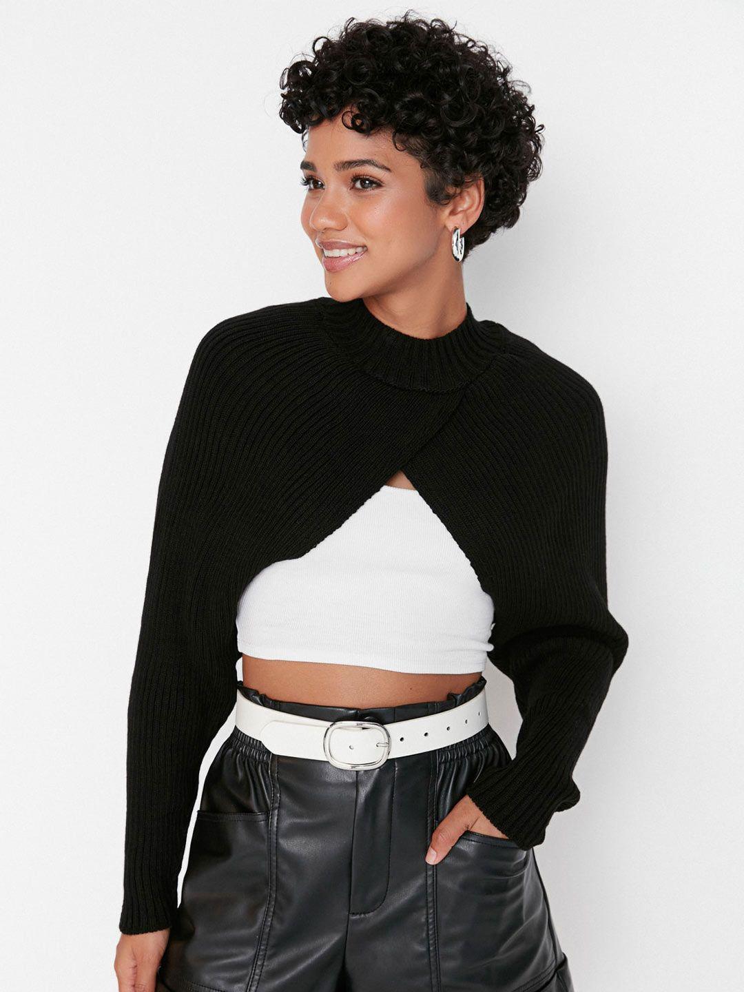 trendyol round neck tulip acrylic crop top