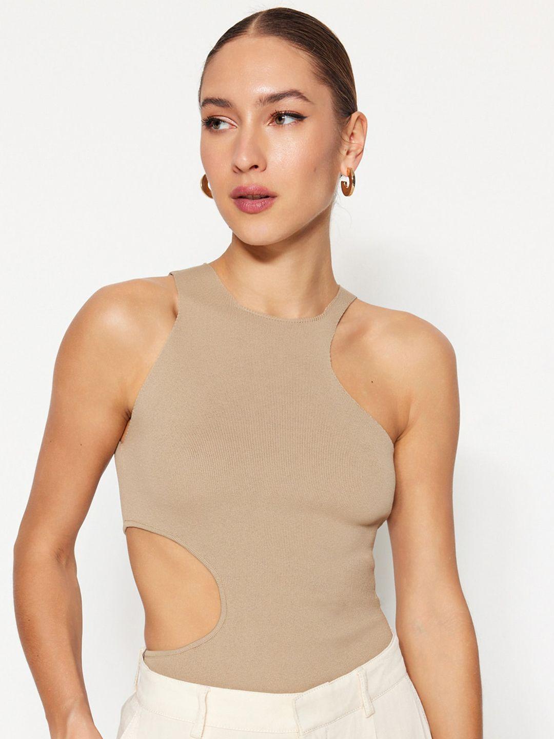 trendyol sleeveless cut out fitted crop top