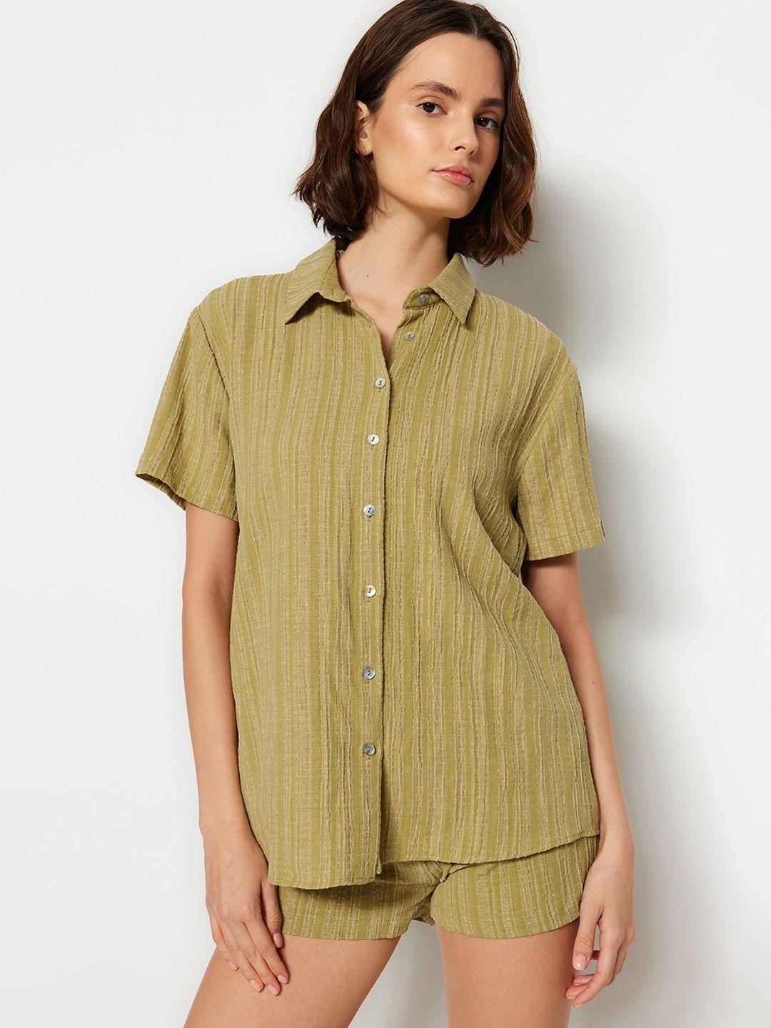 trendyol striped shirt with mid-rise short