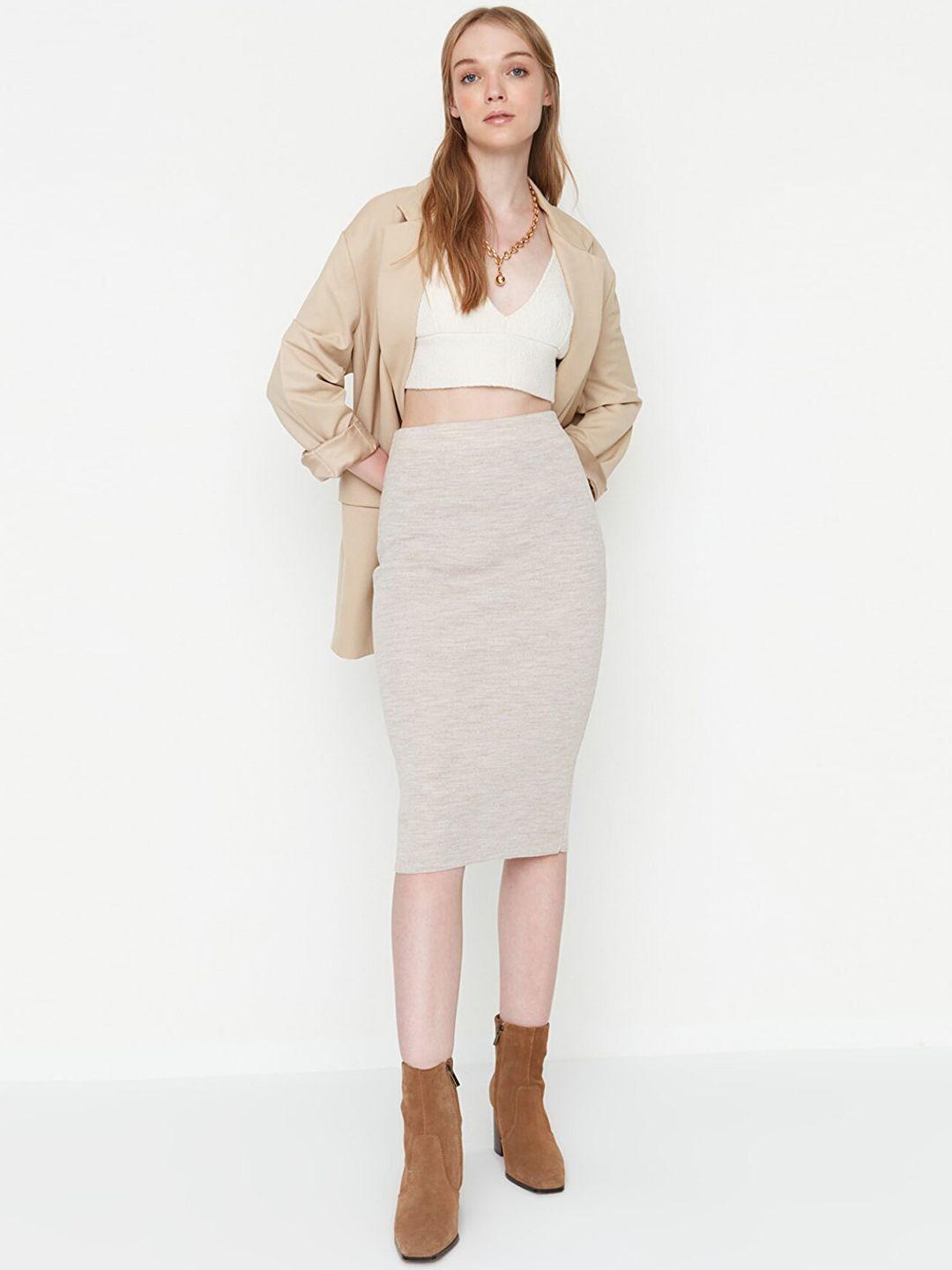 trendyol women beige solid pencil knee-length skirt