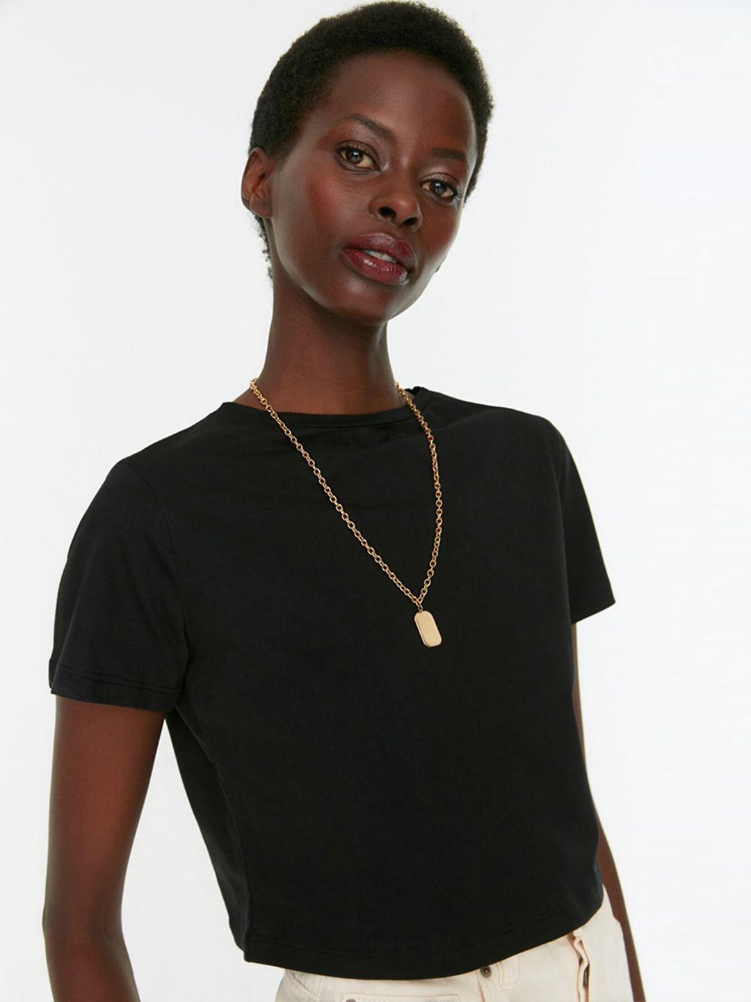 trendyol women black solid pure cotton crop t-shirt