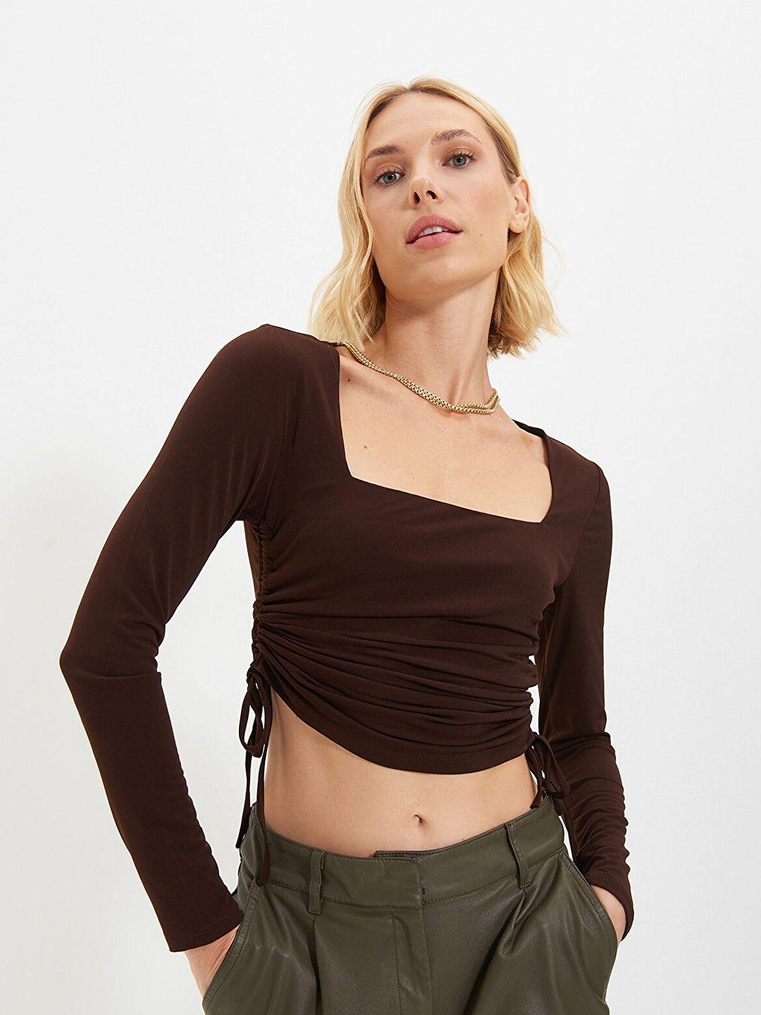 trendyol women solid square neck fitted crop top