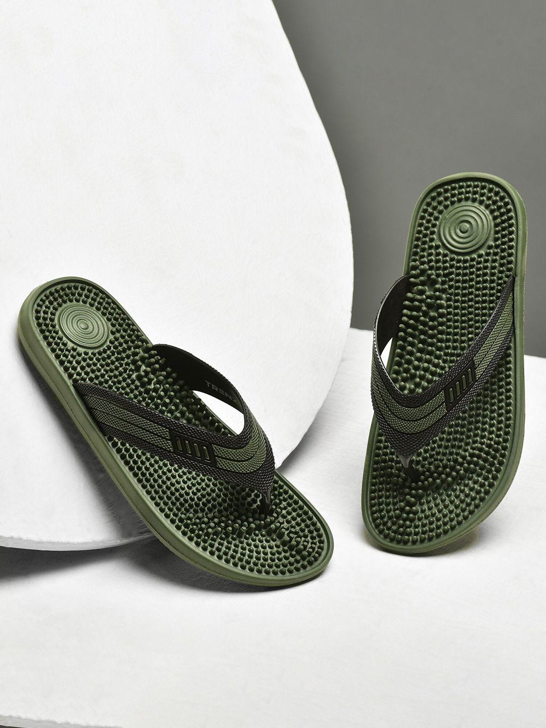 trenz men olive green & black printed rubber thong flip-flops