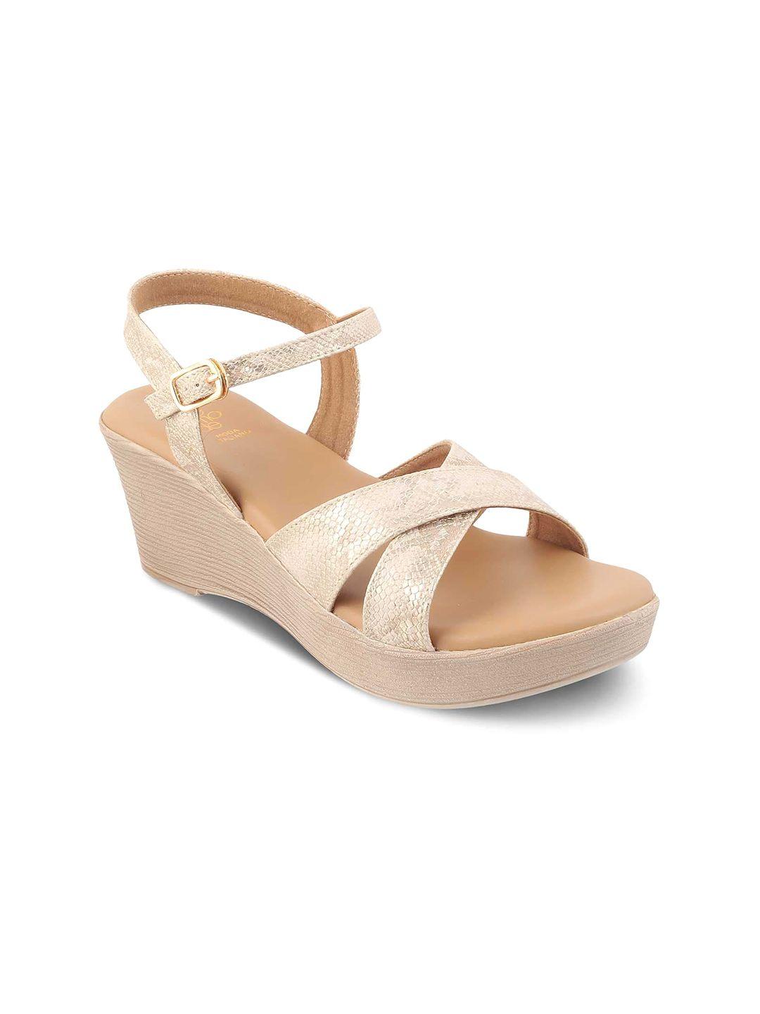 tresmode avio textured cross strap wedges with buckles